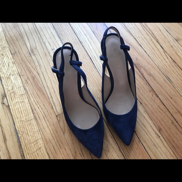 Used once beautiful leather heels size 8 from Nine West - Picture 2 of 4